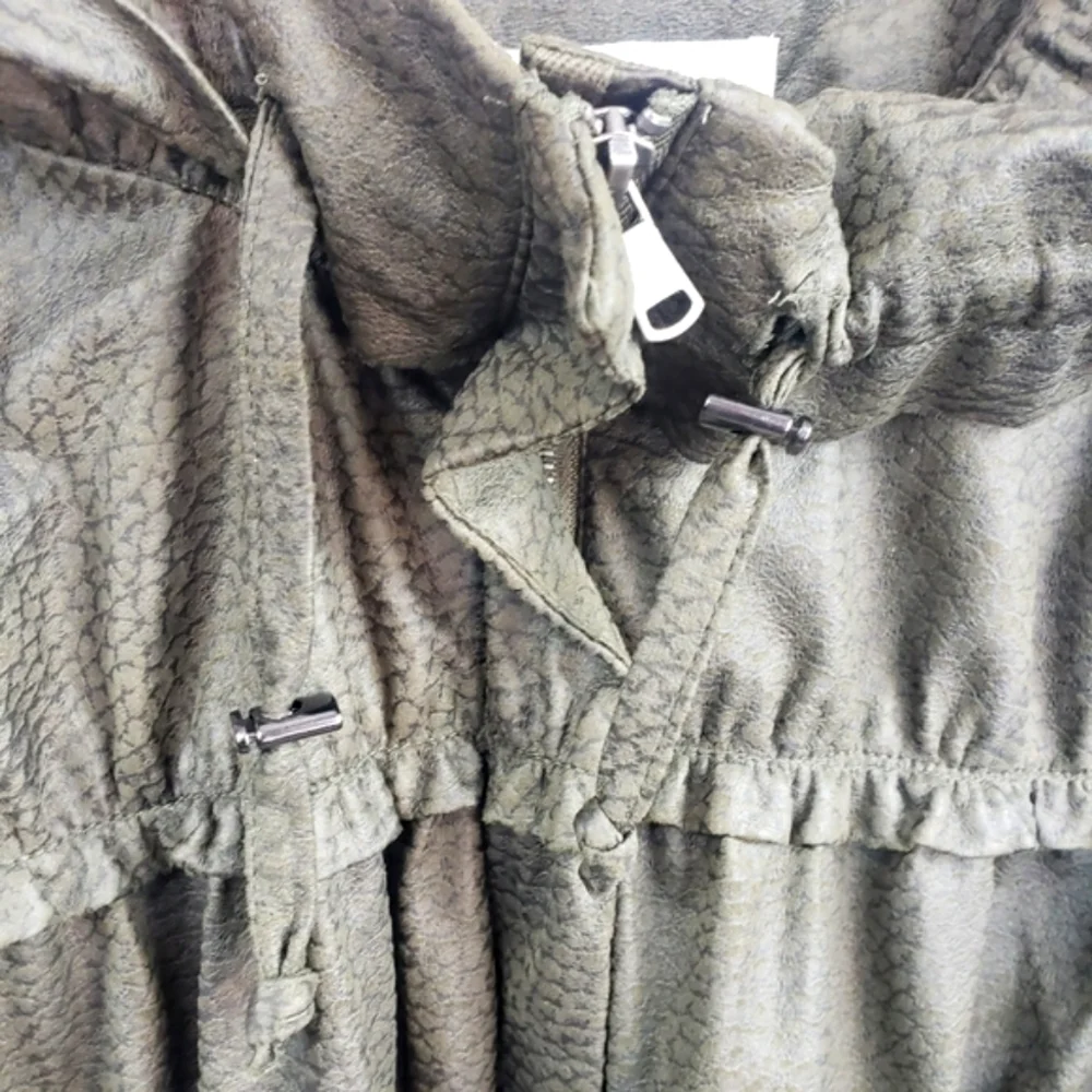 ERIN LONDON Ruffled Animal Print Jacket Olive Size XL